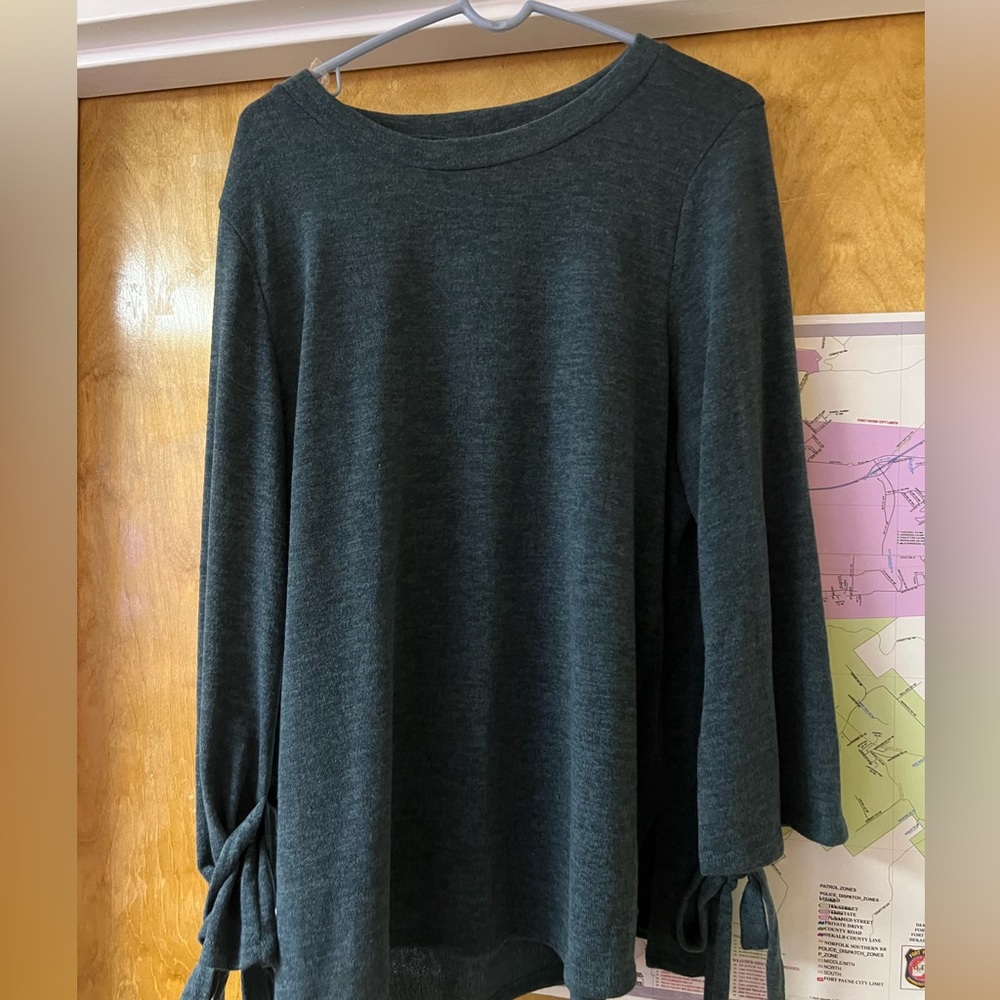 Green sweater plus size